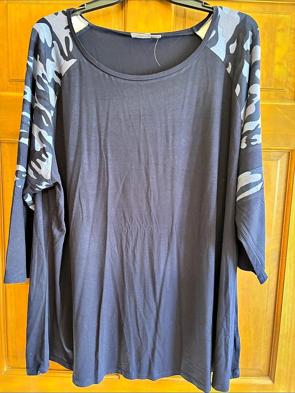 avenue Camo Sleeve Tunic in Blue & Gray Size 30/32 Like New